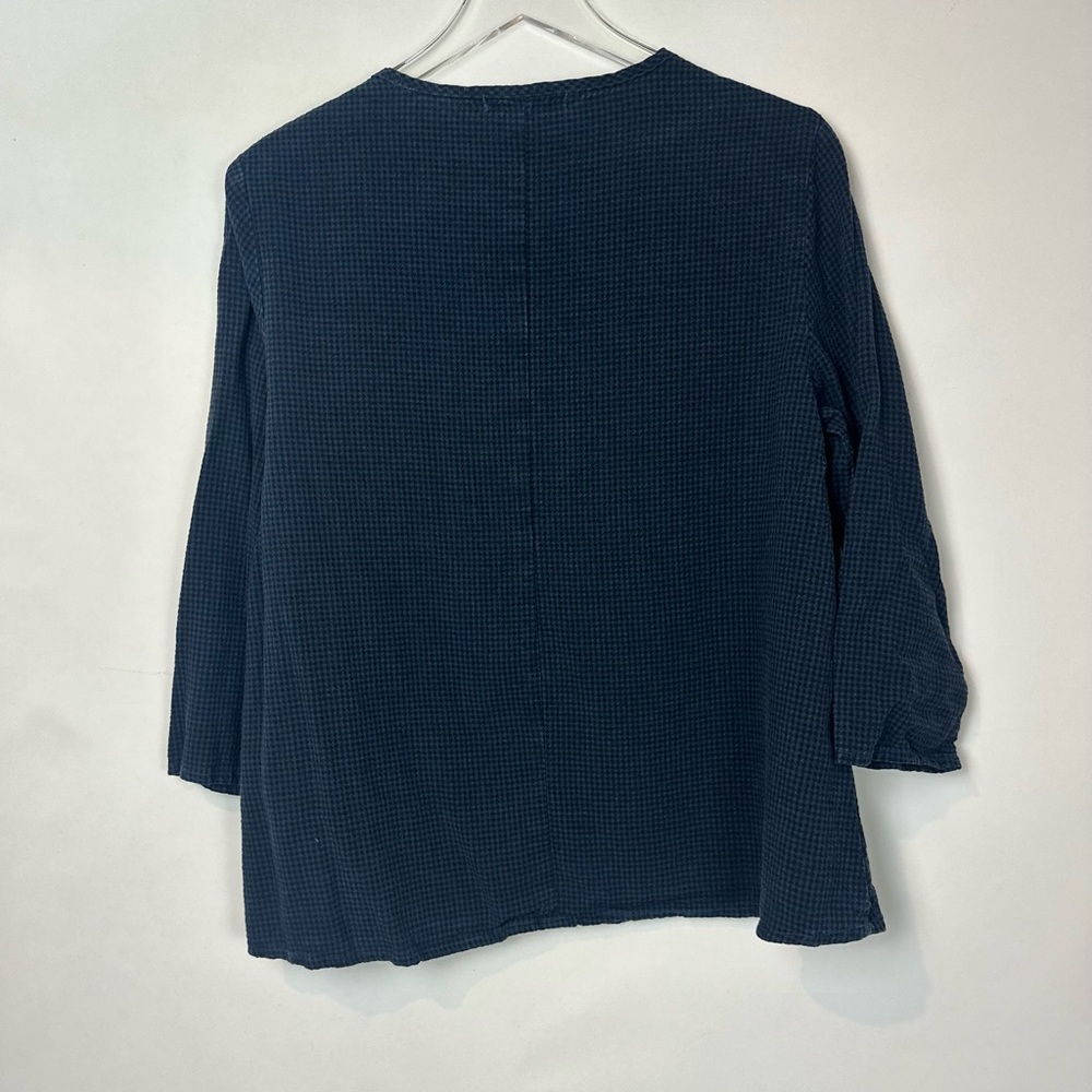 CUT LOOSE Mini Check 3/4 Sleeve Top in Night Chcek Medium - Picture 3 of 7